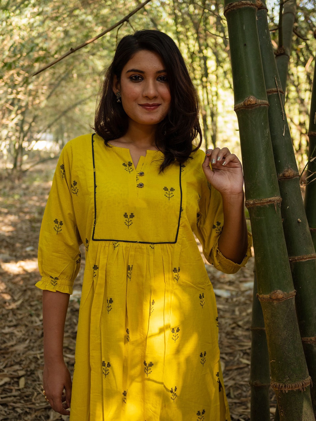 

Uttariya Printed Pure Cotton V-Neck A-Line Kurta, Yellow