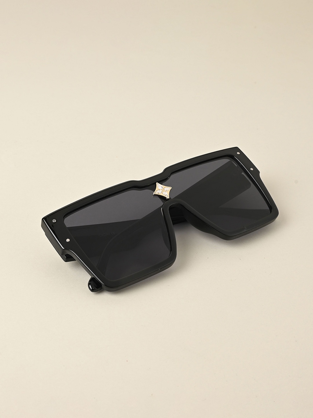

IDOR Women Square Sunglasses with UV Protected Lens, Black