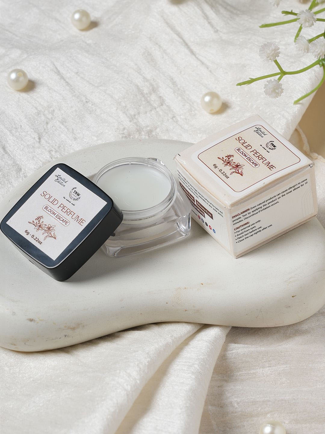 

TNW the natural wash Bloom Escape Solid Perfume- 6 g, White