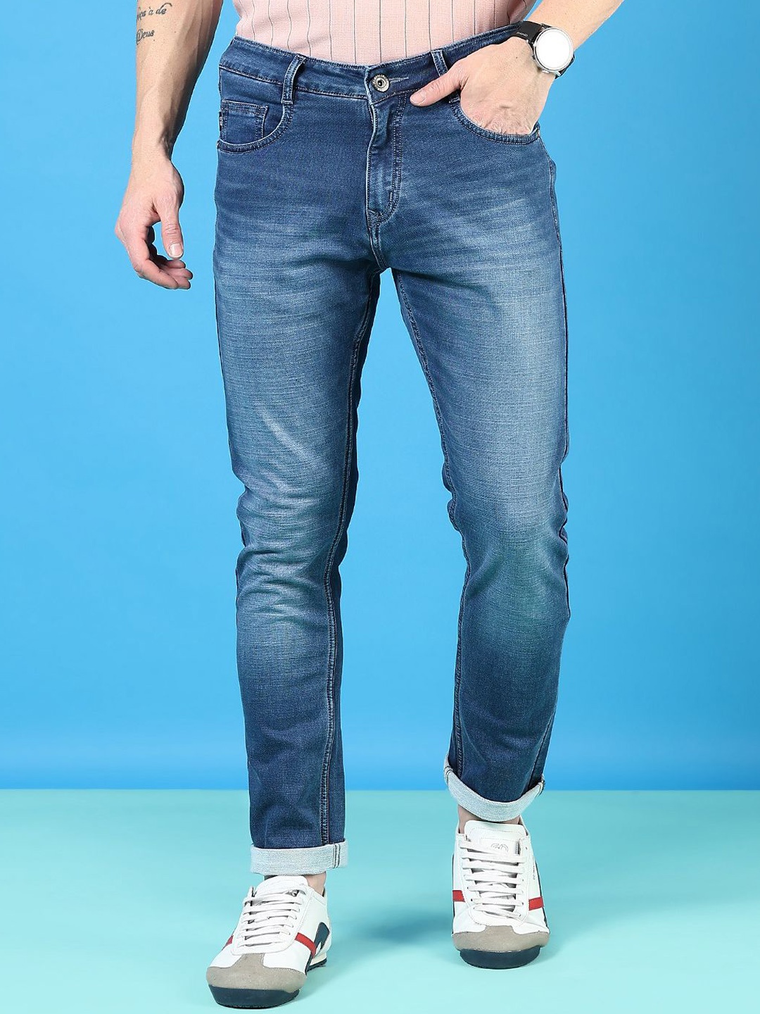 

V-Mart Men Light Fade Jeans, Blue