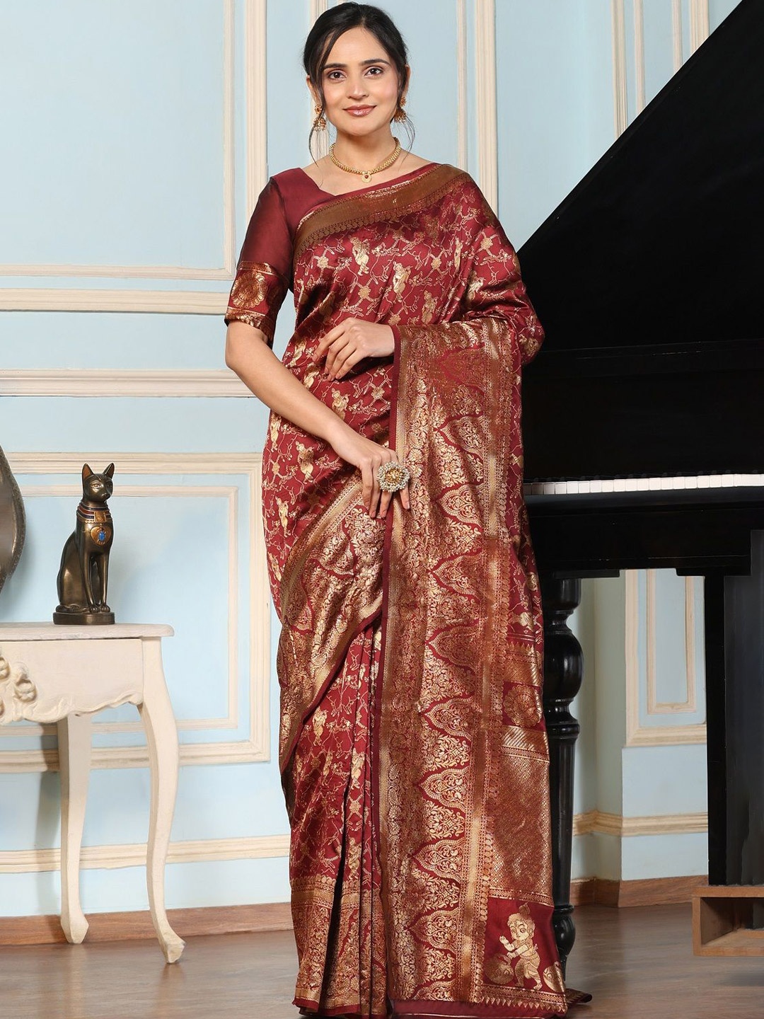 

ORUS Woven Design Zari Silk Blend Kanjeevaram Saree, Maroon