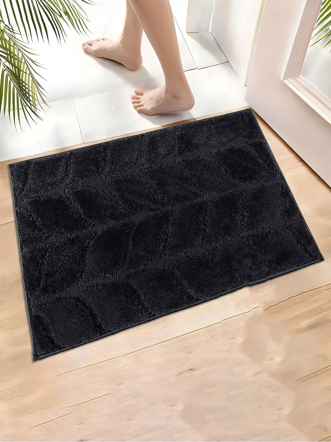 

Aura Grey Patterned Rectangular Anti Slip Durable Doormats