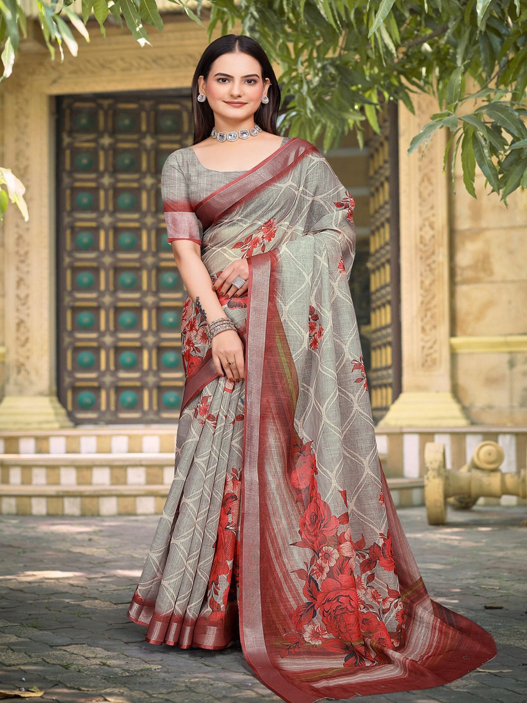 

TRENDING KART Floral Zari Linen Blend Chanderi Saree, Grey