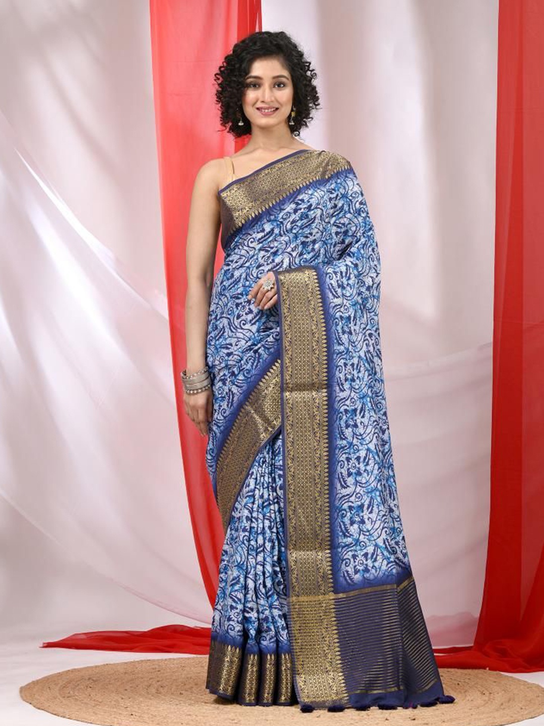 

VIBHAVARI Paisley Zari Silk Blend Saree, Blue