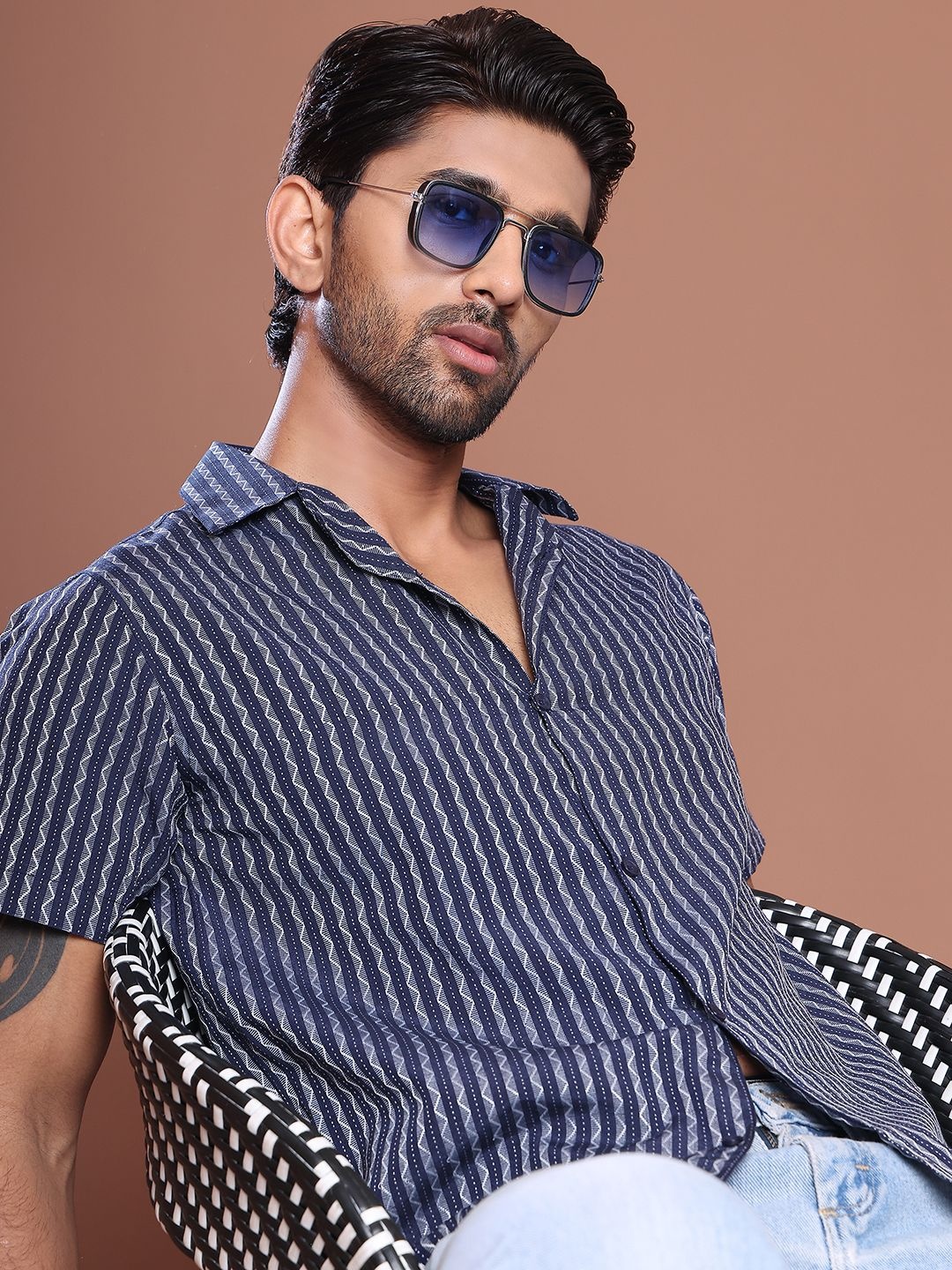 

Indian Needle Men Classic Opaque Striped Casual Shirt, Blue