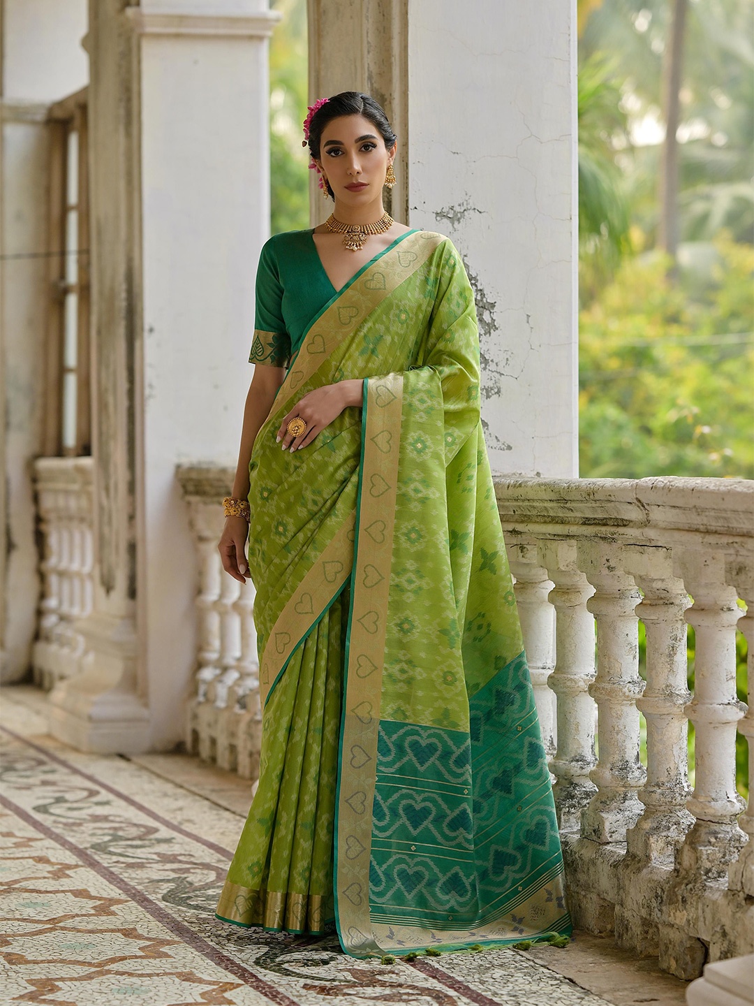 

Ekta Textiles Woven Design Zari Pure Silk Banarasi Saree, Green
