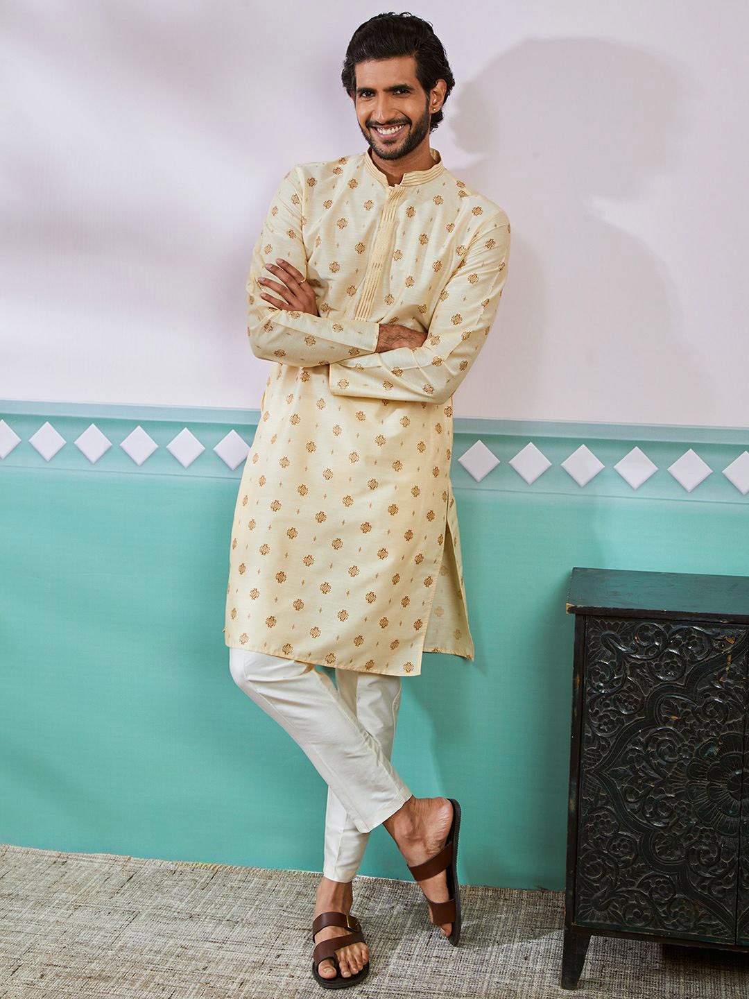 

VASTRAMAY Men Ethnic Motifs Printed Regular Kurta with Pyjamas, Cream