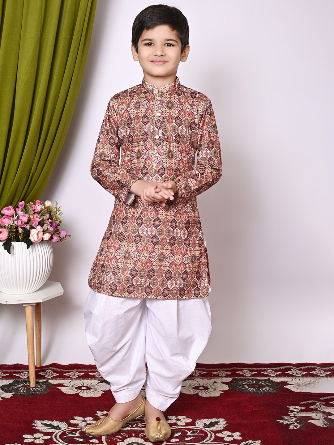 

BAESD Boys Embroidered Regular Sequinned Kurta with Patiala, Maroon