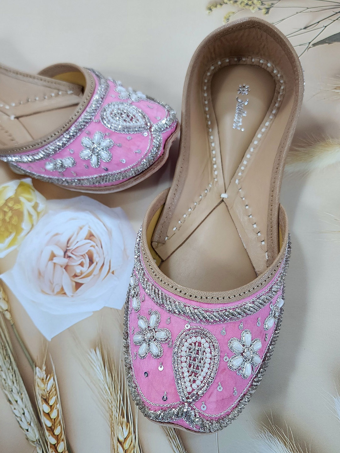 

Fulkari Women Embellished Ethnic Mojaris Flats, Pink