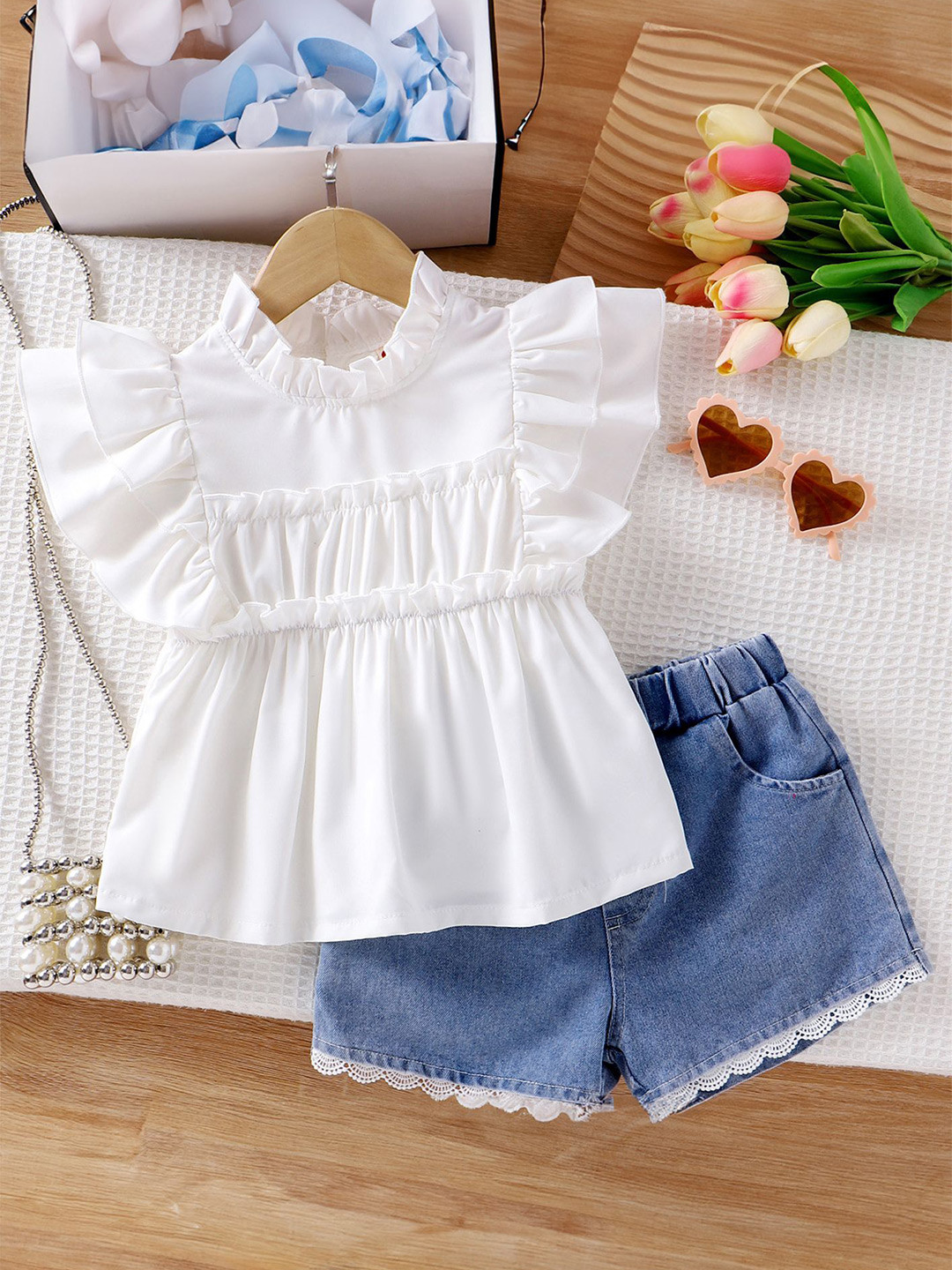 

LULU & SKY Girls Top with Shorts, White