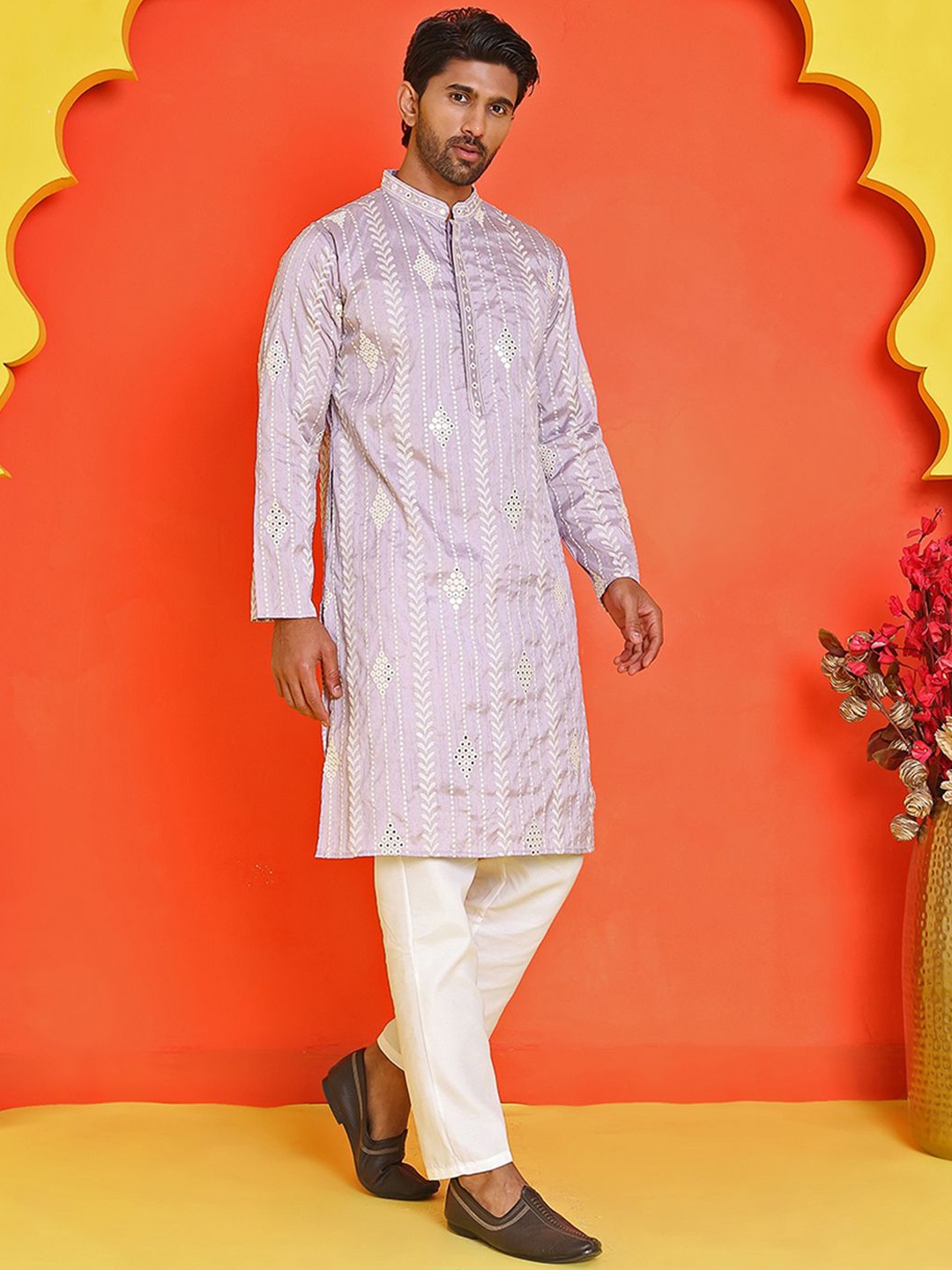 

Jompers Men Embroidered Regular Mirror Work Kurta with Pyjamas, Purple