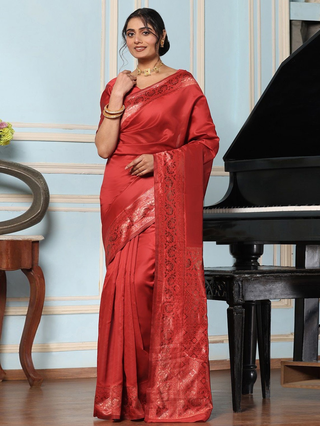 

Nimidiya Zari Silk Blend Kanjeevaram Saree, Red