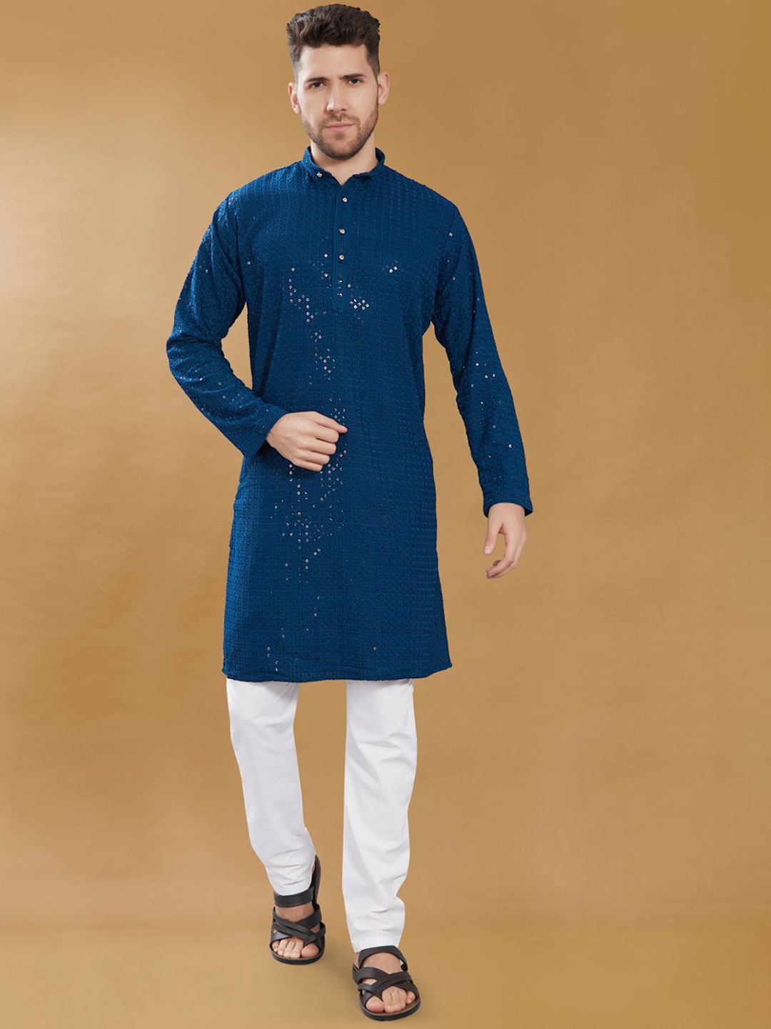 

DIVISIVE Men Embroidered Regular Sequinned Kurta with Pyjamas, Teal