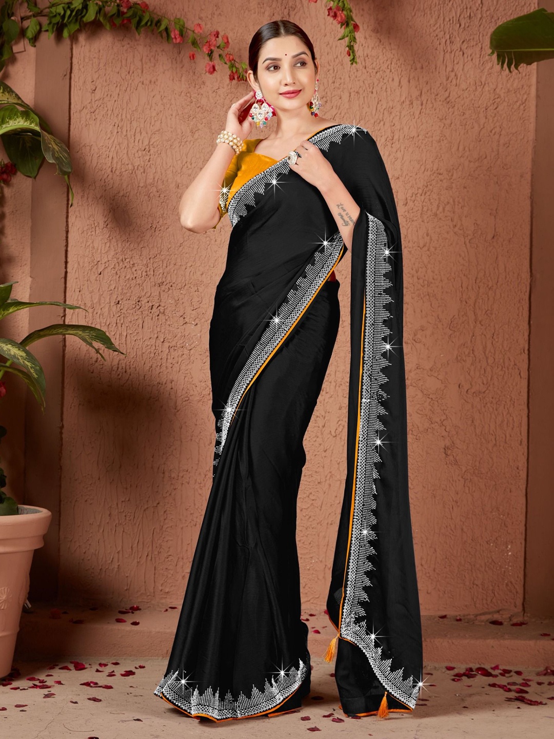 

PAYAL CREATION Embroidered Pure Georgette Saree, Black