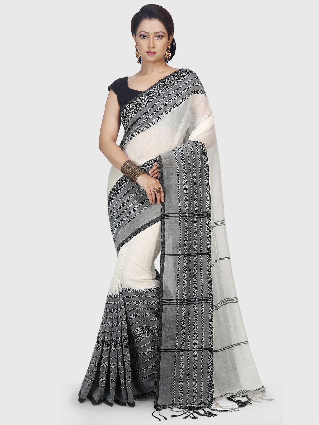 

Crochetin Woven Design Khadi Saree, White