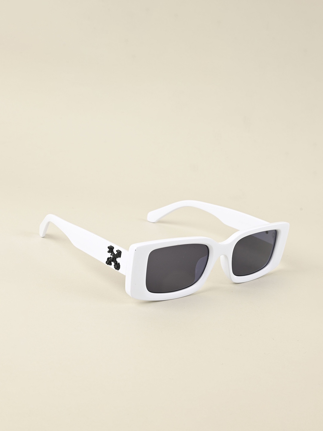 

IDOR Women Rectangle Sunglasses with UV Protected Lens, Black