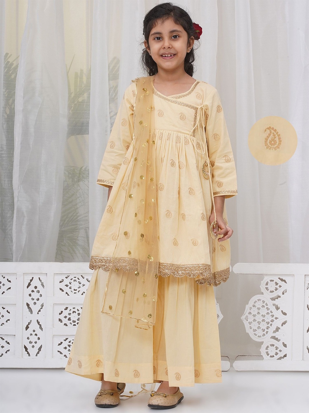 

Little Bansi Girls Ethnic Motifs Embroidered Regular Sequinned Pure Cotton Kurta with Sharara & With Dupatta, Cream