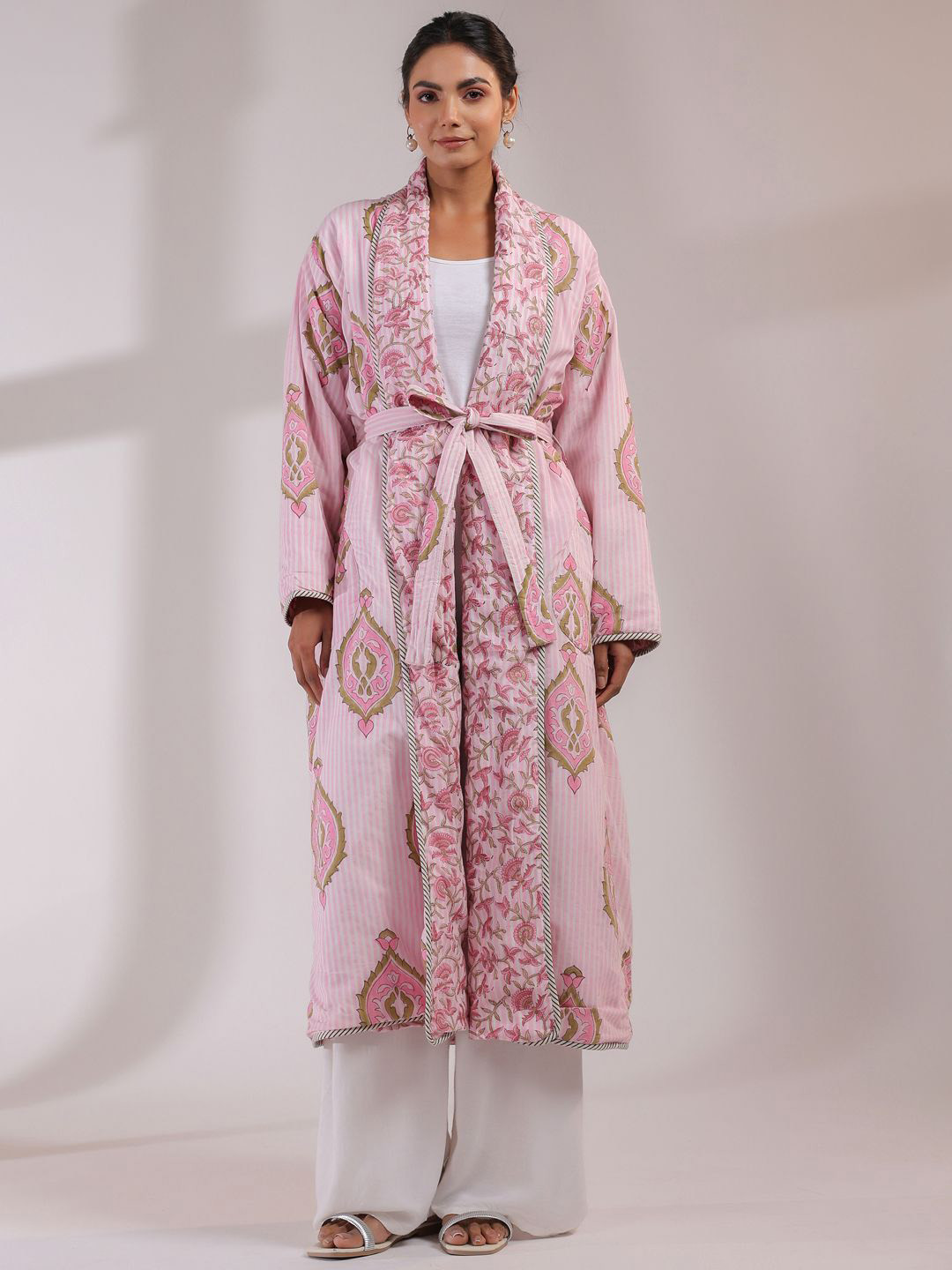 

Jaipur Morni Floral & Stripes Printed Pure Cotton Reversible Quilted Robe, Pink