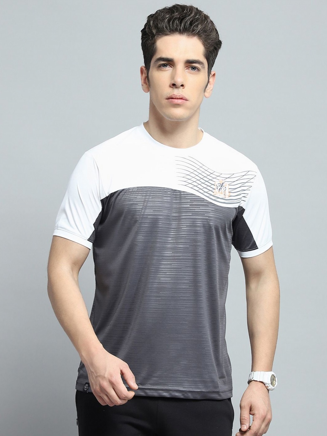 

Monte Carlo Men Printed Pockets T-shirt, Grey