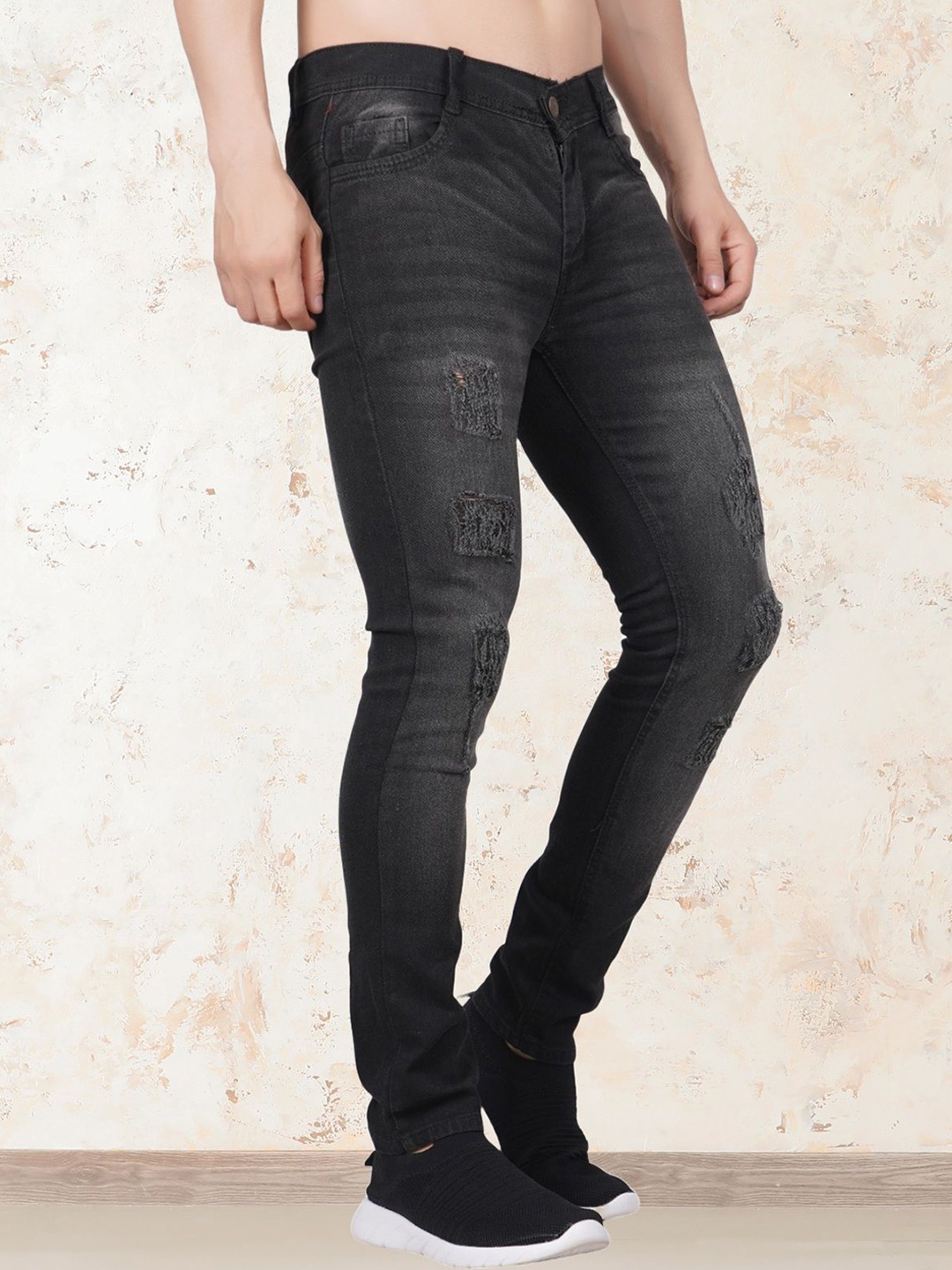 

COMFITS Men Classic Mildly Distressed Light Fade Jeans, Grey