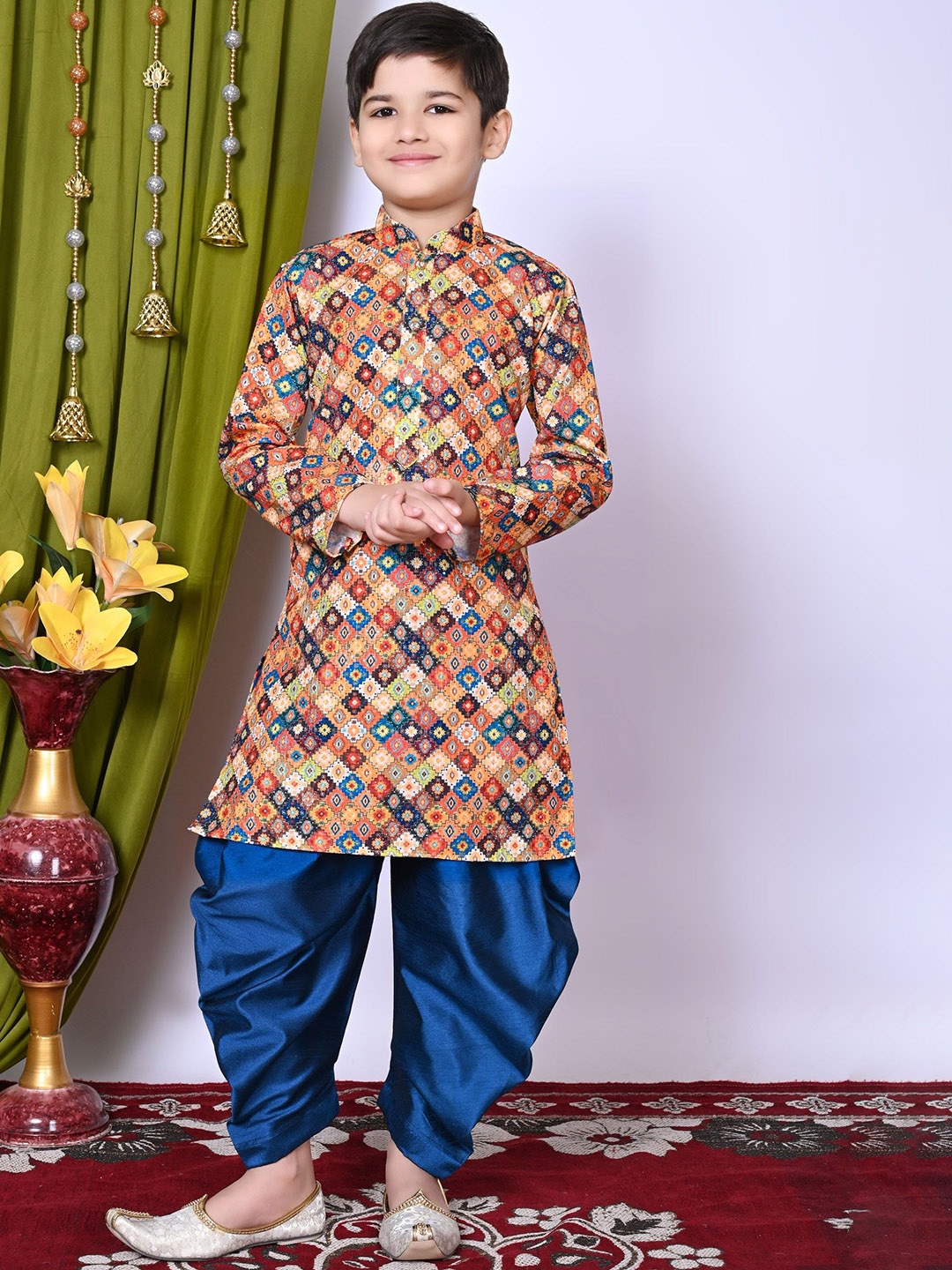 

BAESD Boys Embroidered Regular Sequinned Kurta with Patiala, Brown