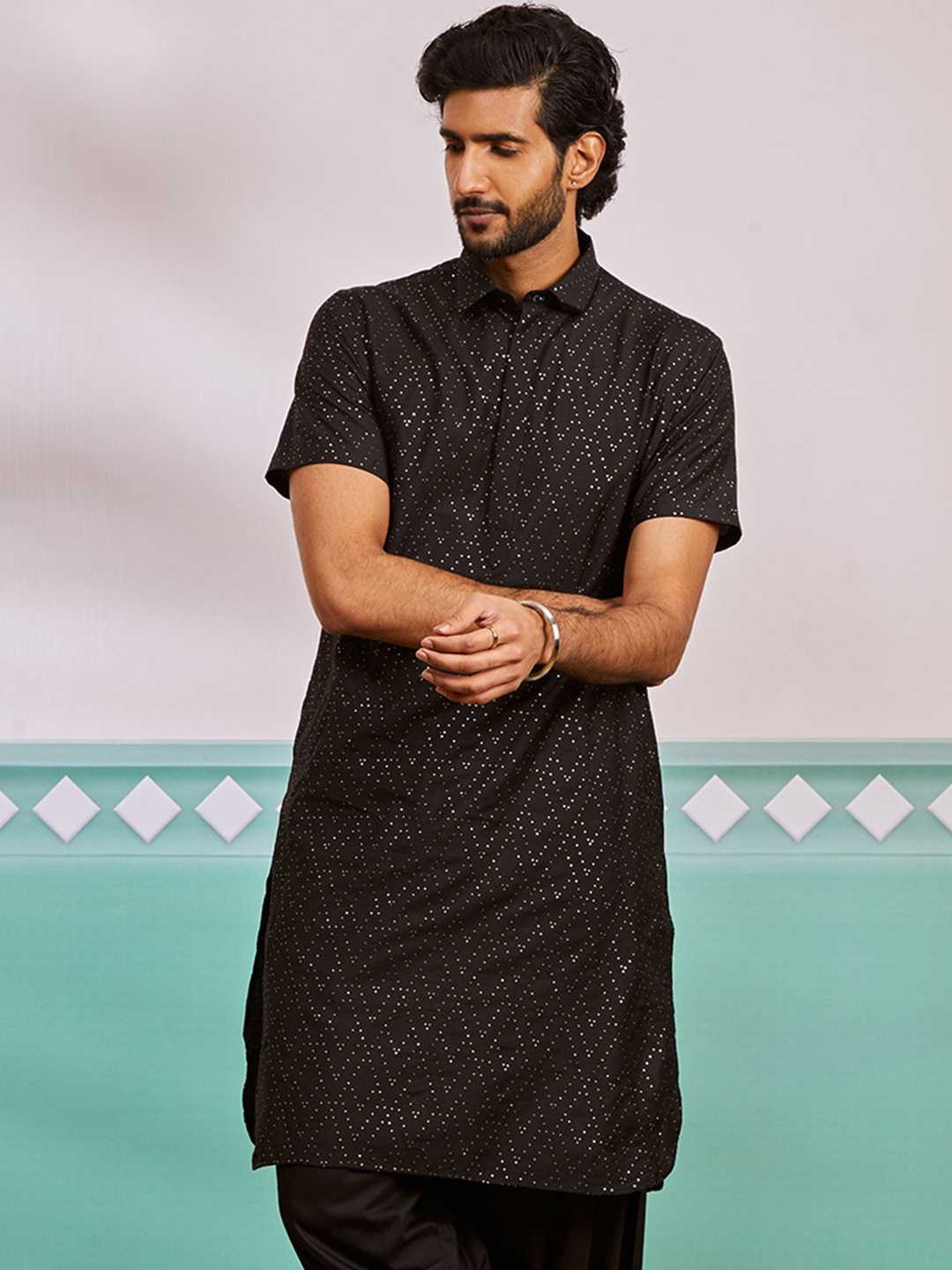 

VASTRAMAY Men Geometric Embellished Sequinned Pathani Kurta, Black
