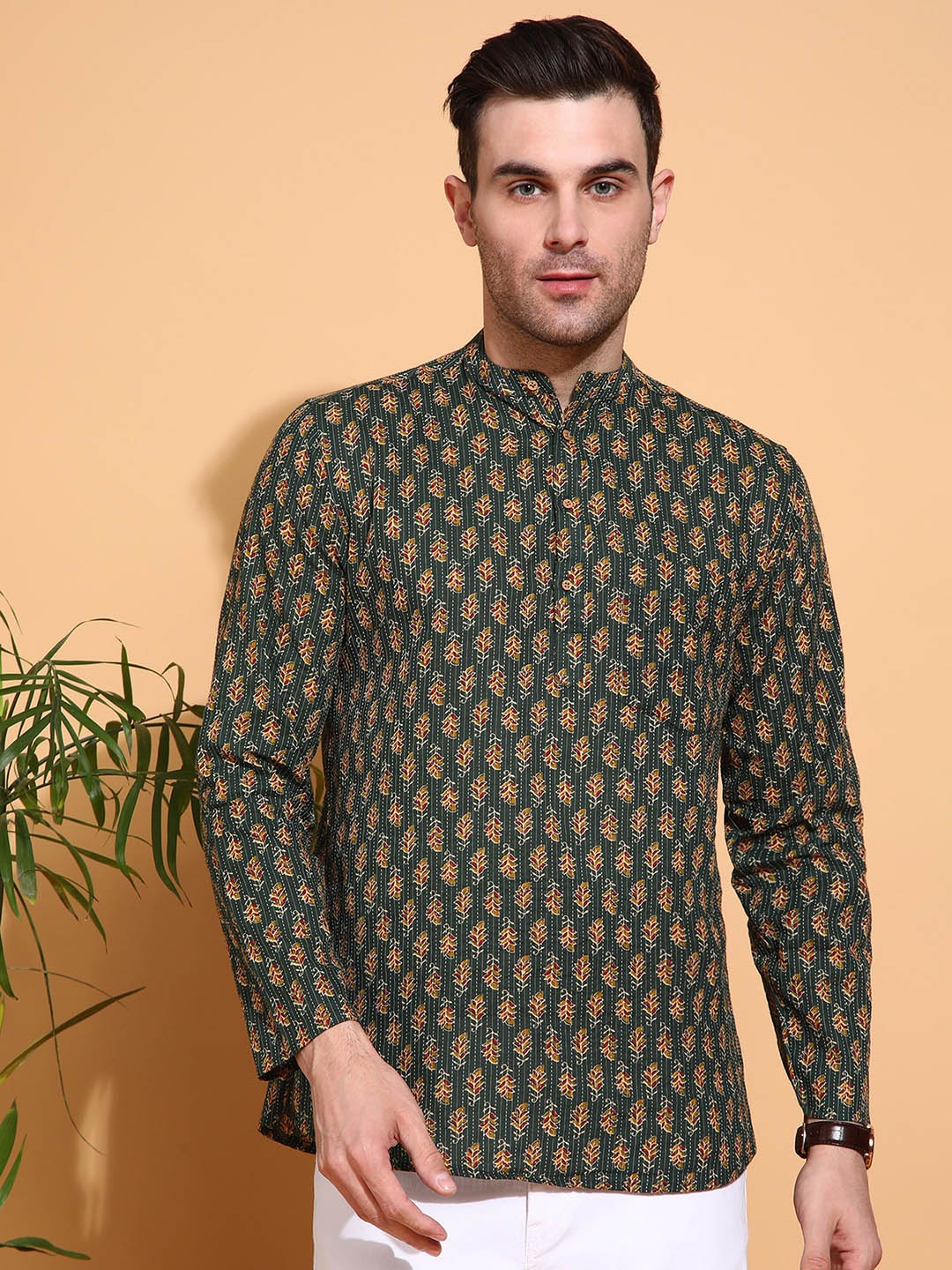 

Anouk Men Geometric Printed Thread Work Kurta, Green