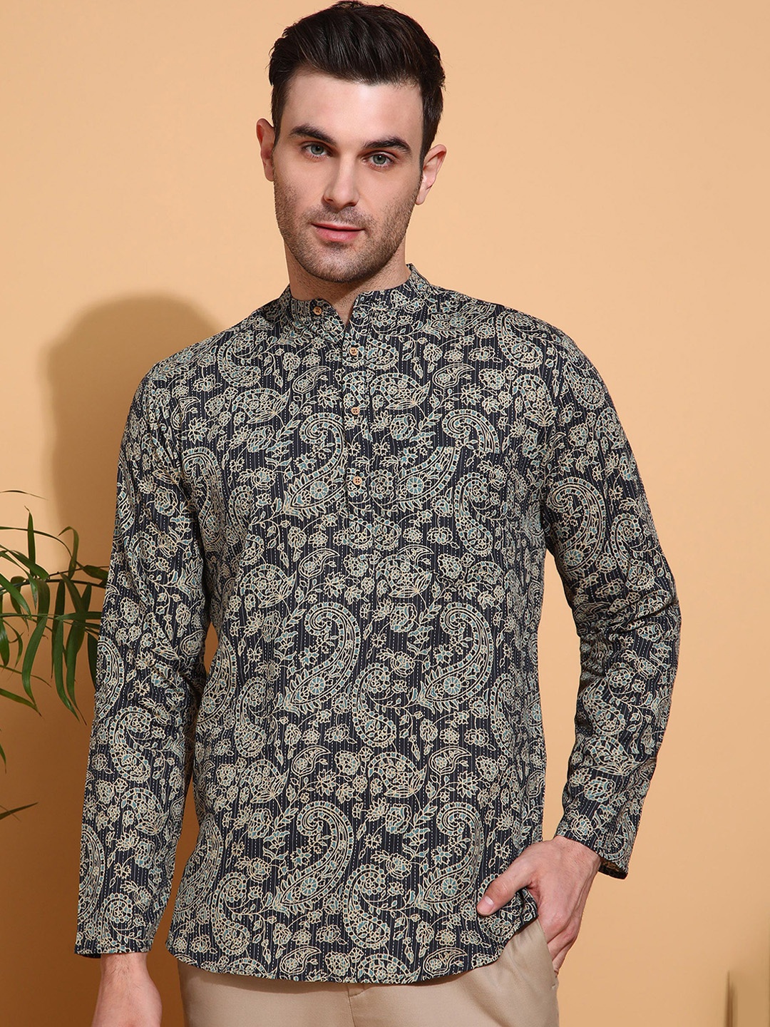 

Anouk Men Geometric Printed Thread Work Kurta, Blue