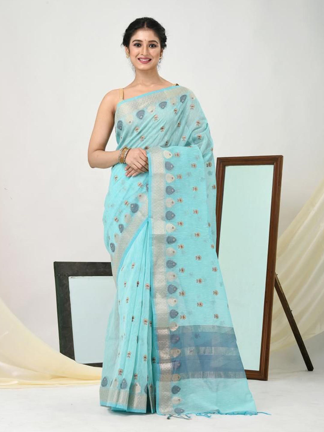 

VIBHAVARI Woven Design Zari Silk Blend Saree, Blue