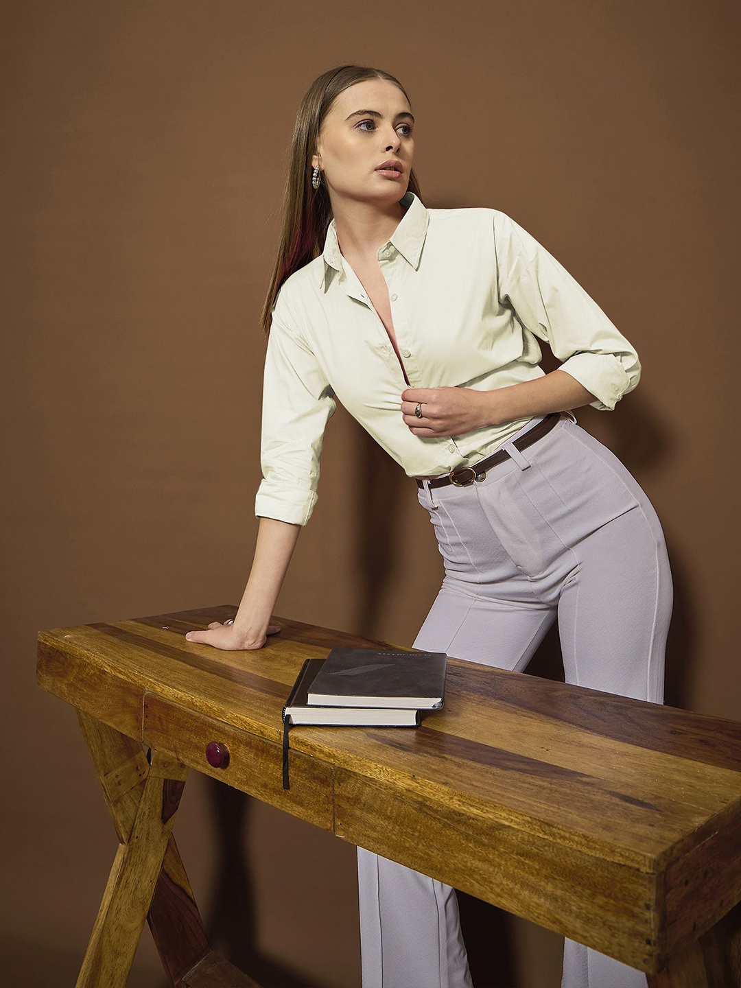 

The Roadster Lifestyle Co Pure Cotton Spread Collar Shirts, White