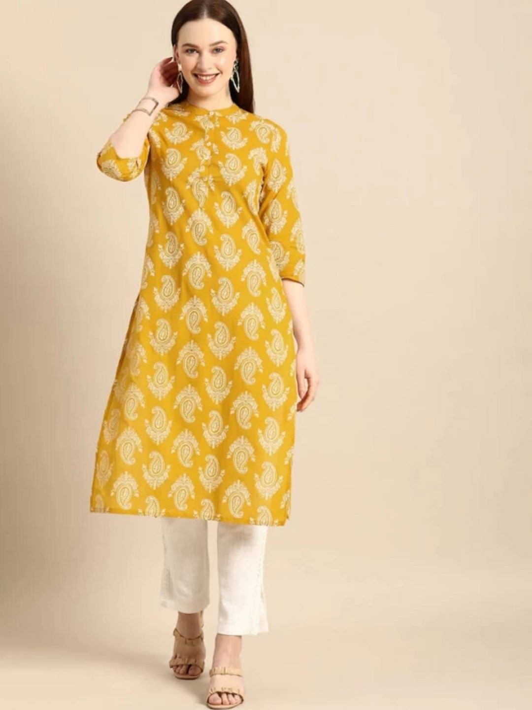 

Aasira Women Floral Printed Kurta, Yellow