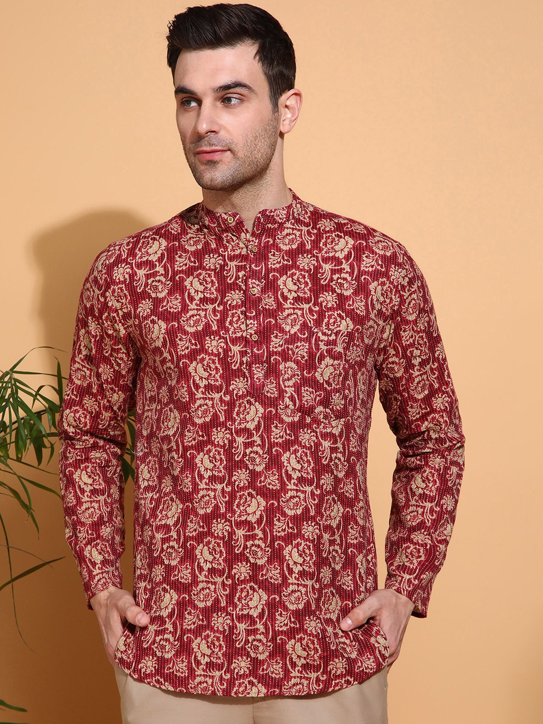 

Anouk Men Geometric Printed Thread Work Kurta, Red