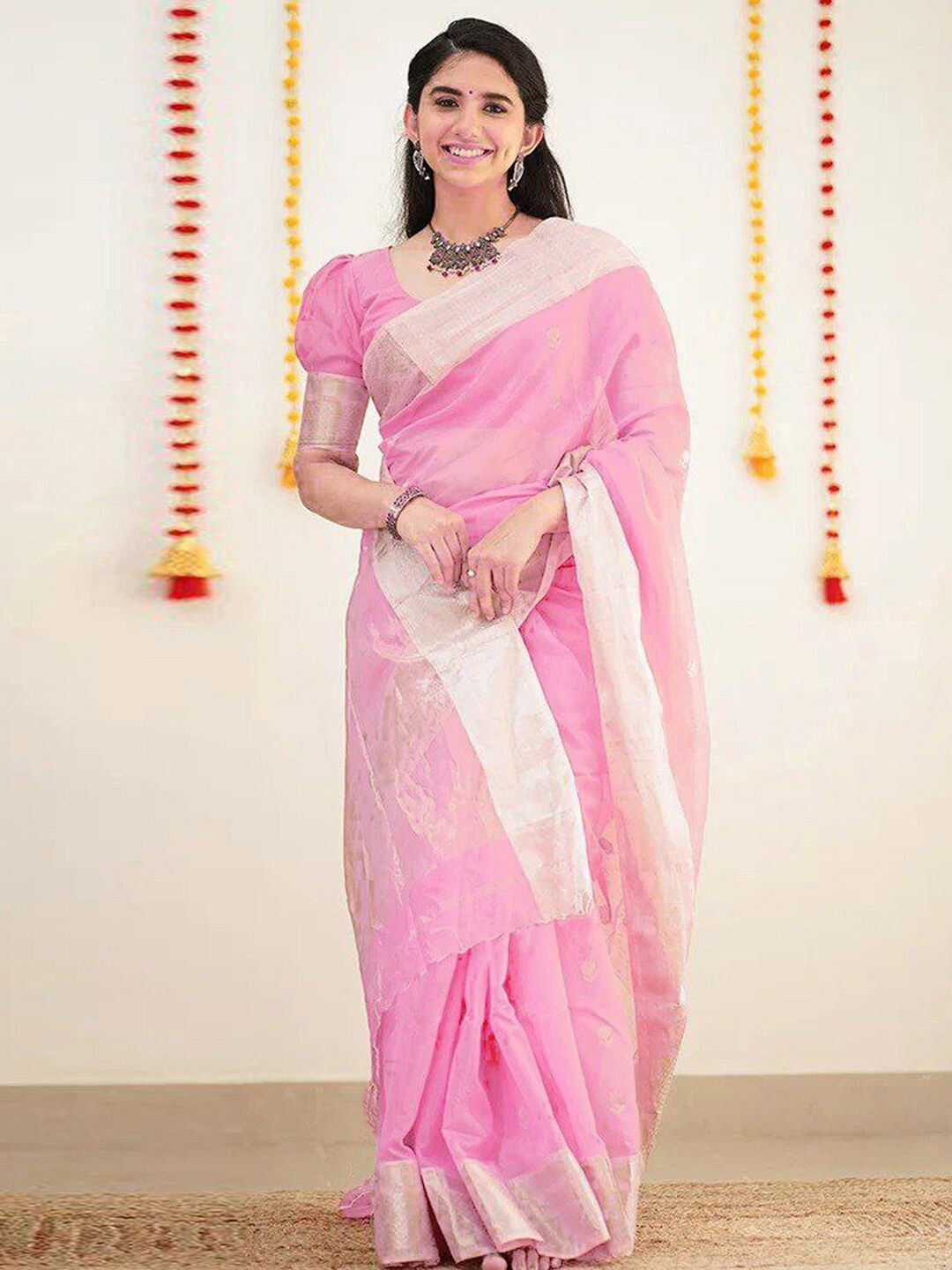 

DIVASTRI Woven Design Zari Silk Cotton Saree, Pink