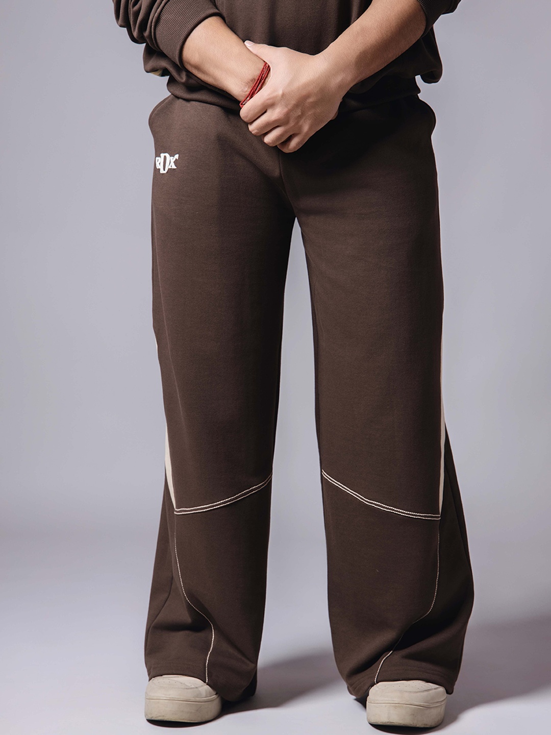 

HOP HEAD Men Cotton Pointed Panel Straight-Fit Track Pants, Brown