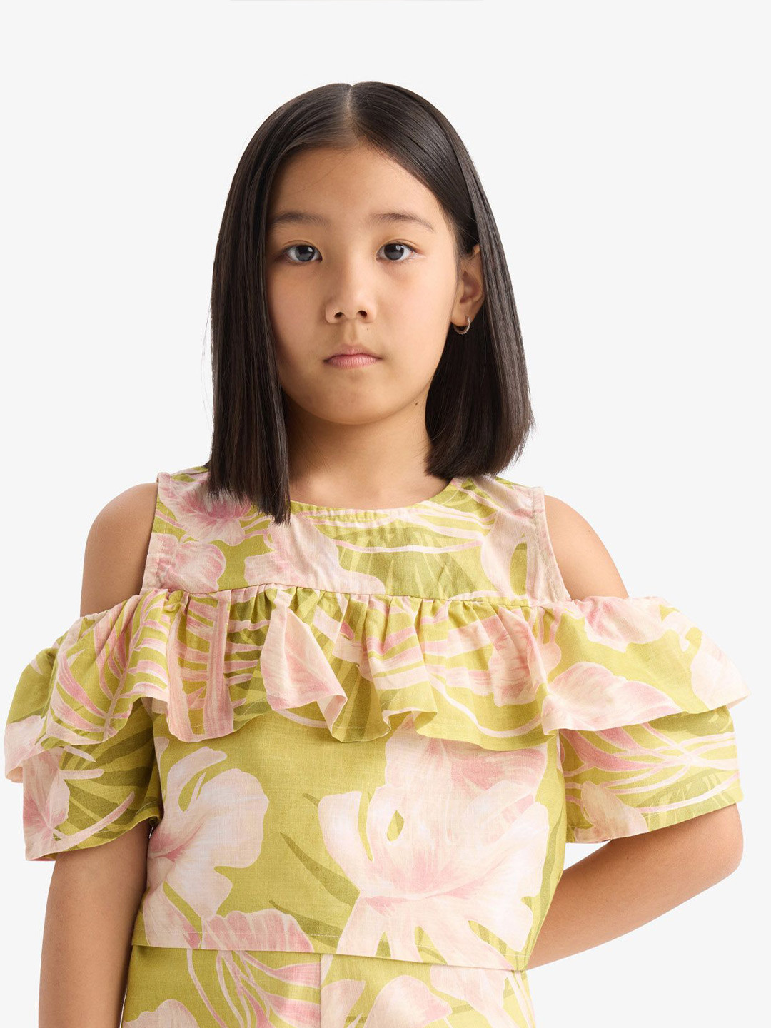 

DeFacto Floral Print Cold-Shoulder Cotton Top, Na