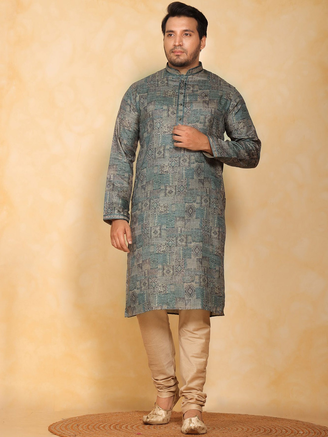 

KHAAS Men Ethnic Motifs Striped Thread Work Kurta, Green