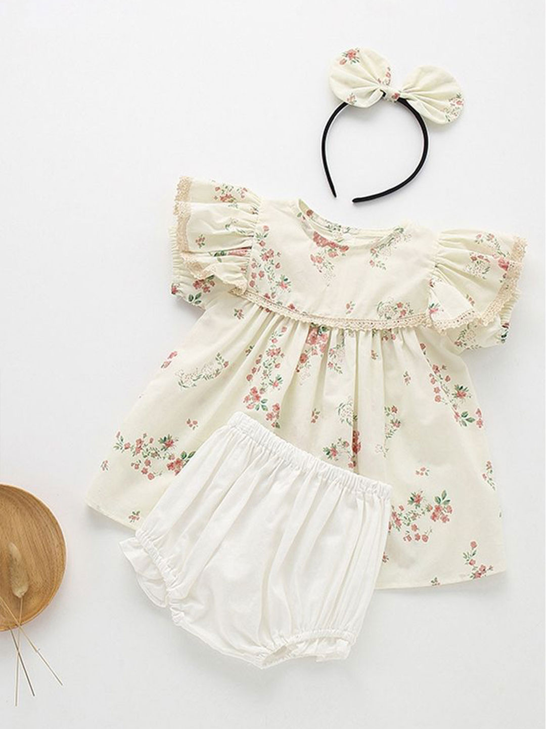 

LULU & SKY Girls Printed Top with Shorts, Beige