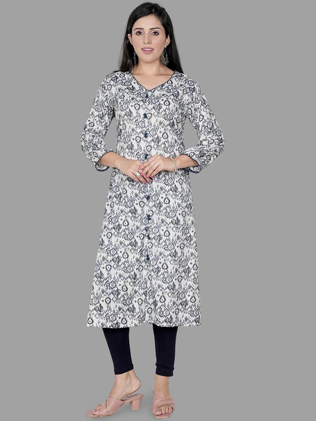 

KRITHA Ethnic Motifs Printed V-Neck Pure Silk Straight Kurta, Navy blue