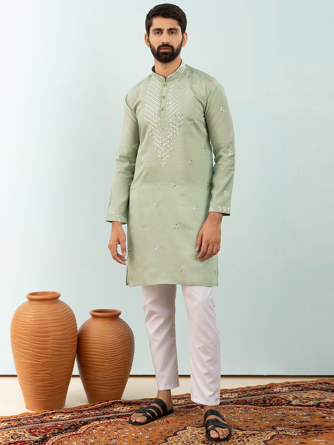 

Shiv Leela Men Embroidered Mirror Work Kurta, Green