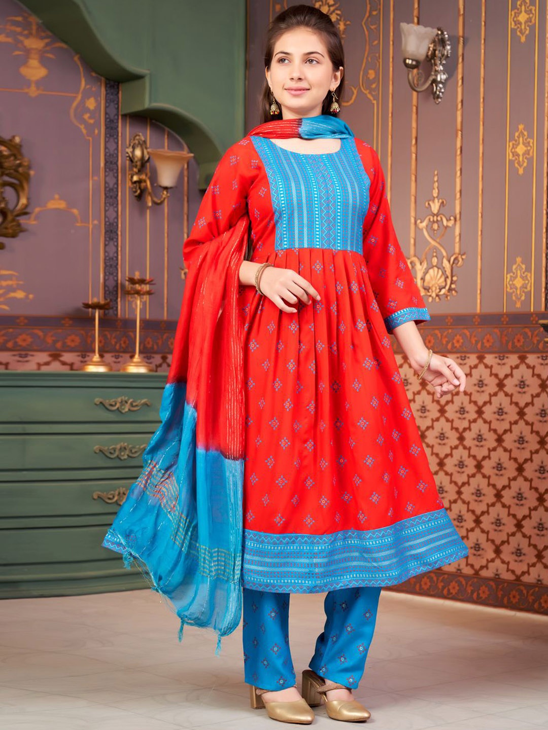 

Aarika Girls Printed Kurta, Red