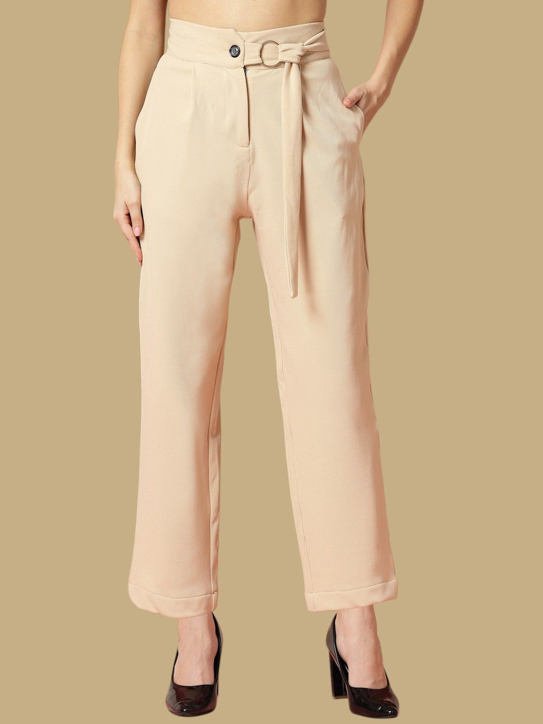 

Chemistry Women Relaxed Pleated Trousers, Beige