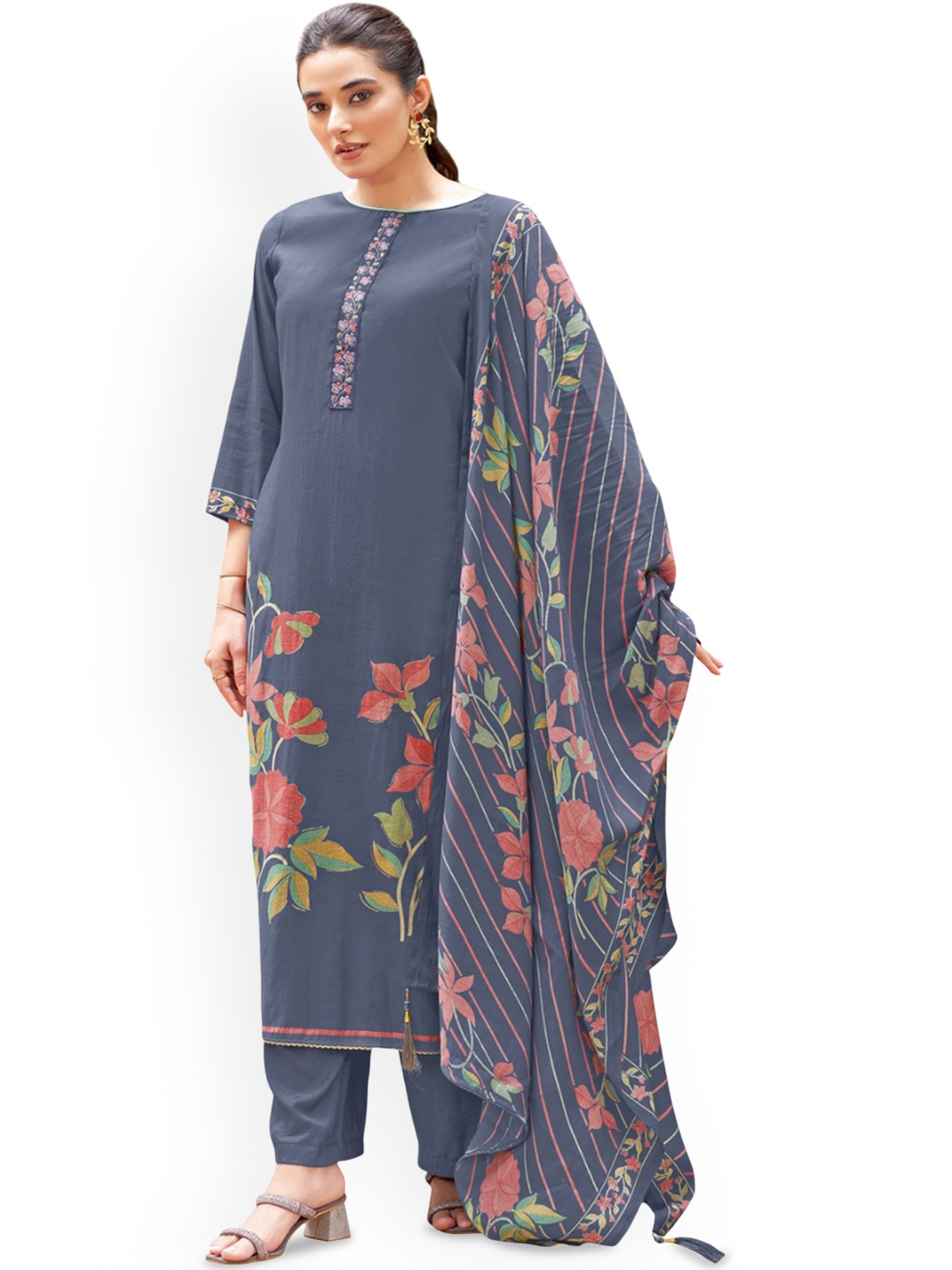 

DRAVINAM Trends Embroidered Unstitched Dress Material, Grey