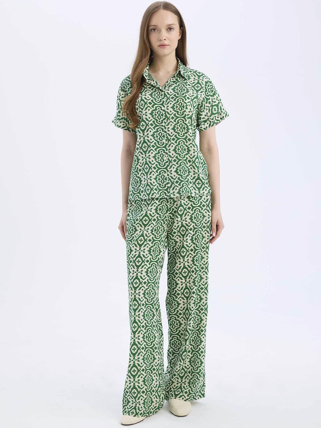 

DeFacto Women Floral Printed Trousers, Na