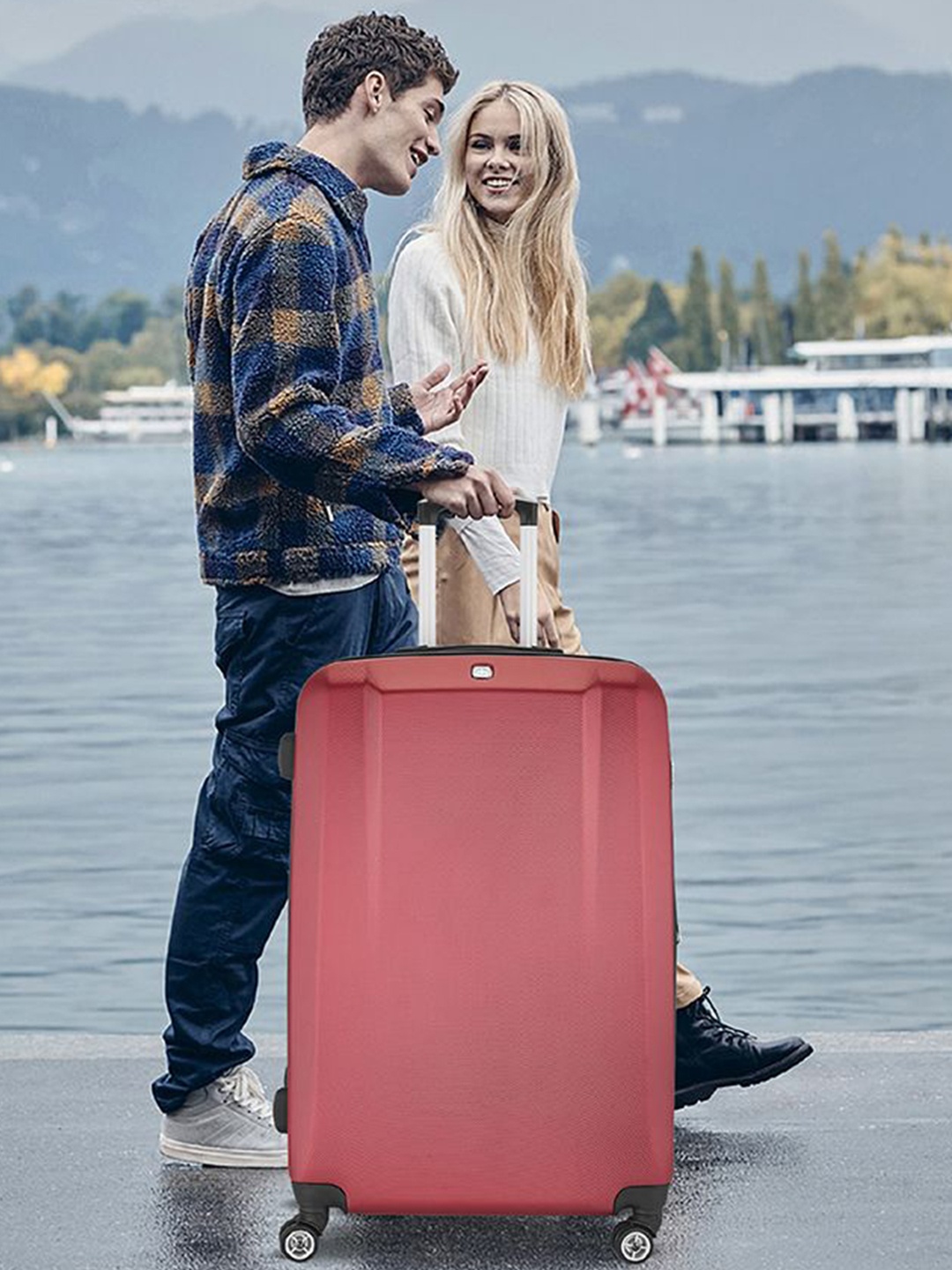 

Wenger Tenso Hard Sided Large Trolley Suitcase, Red