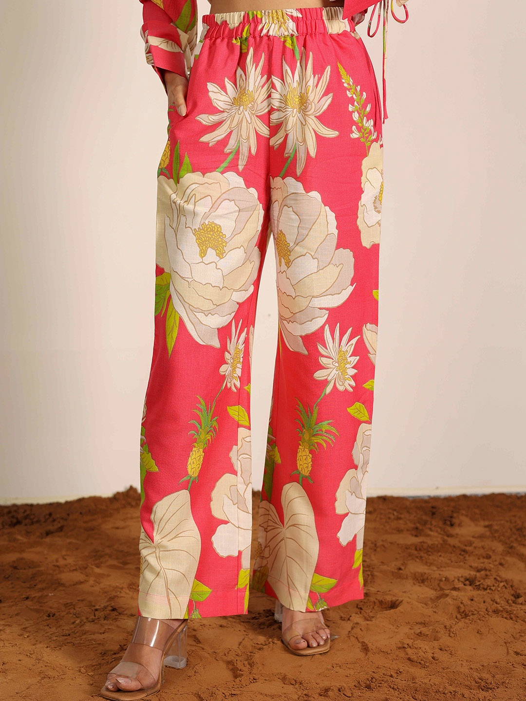 

KAORI BY SHREYA AGARWAL Women Floral Printed High-Rise Trousers, Pink