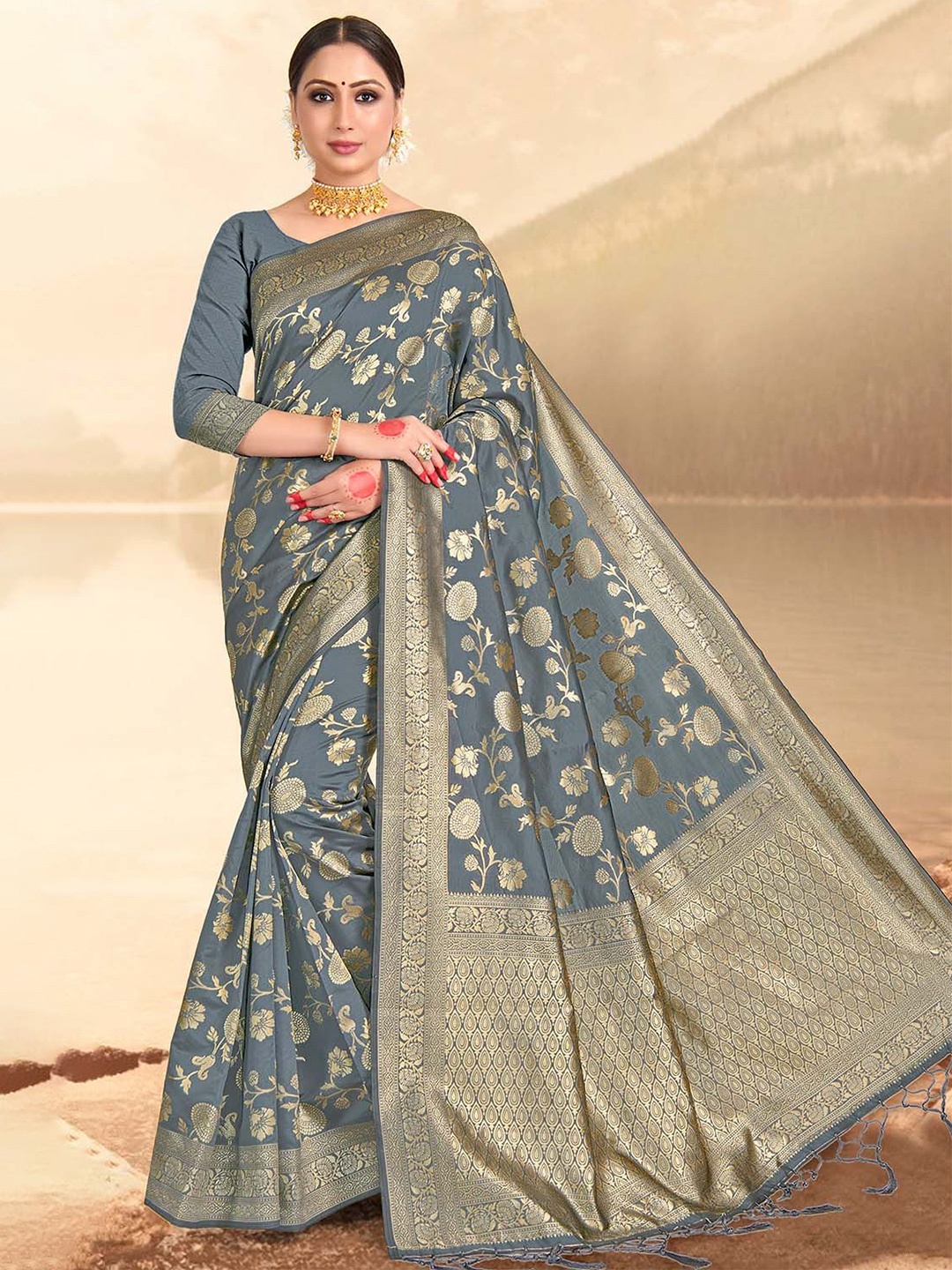 

DEVATITHI Ethnic Motifs Zari Silk Blend Banarasi Saree, Grey