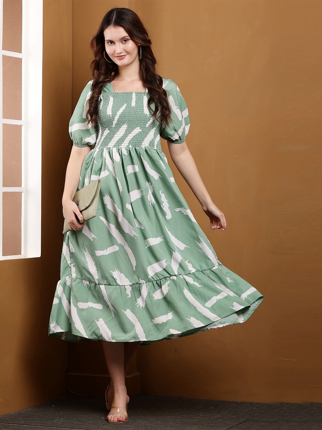

ENTRY LEVEL Floral Print Puff Sleeve Crepe A-Line Midi Dress, Green