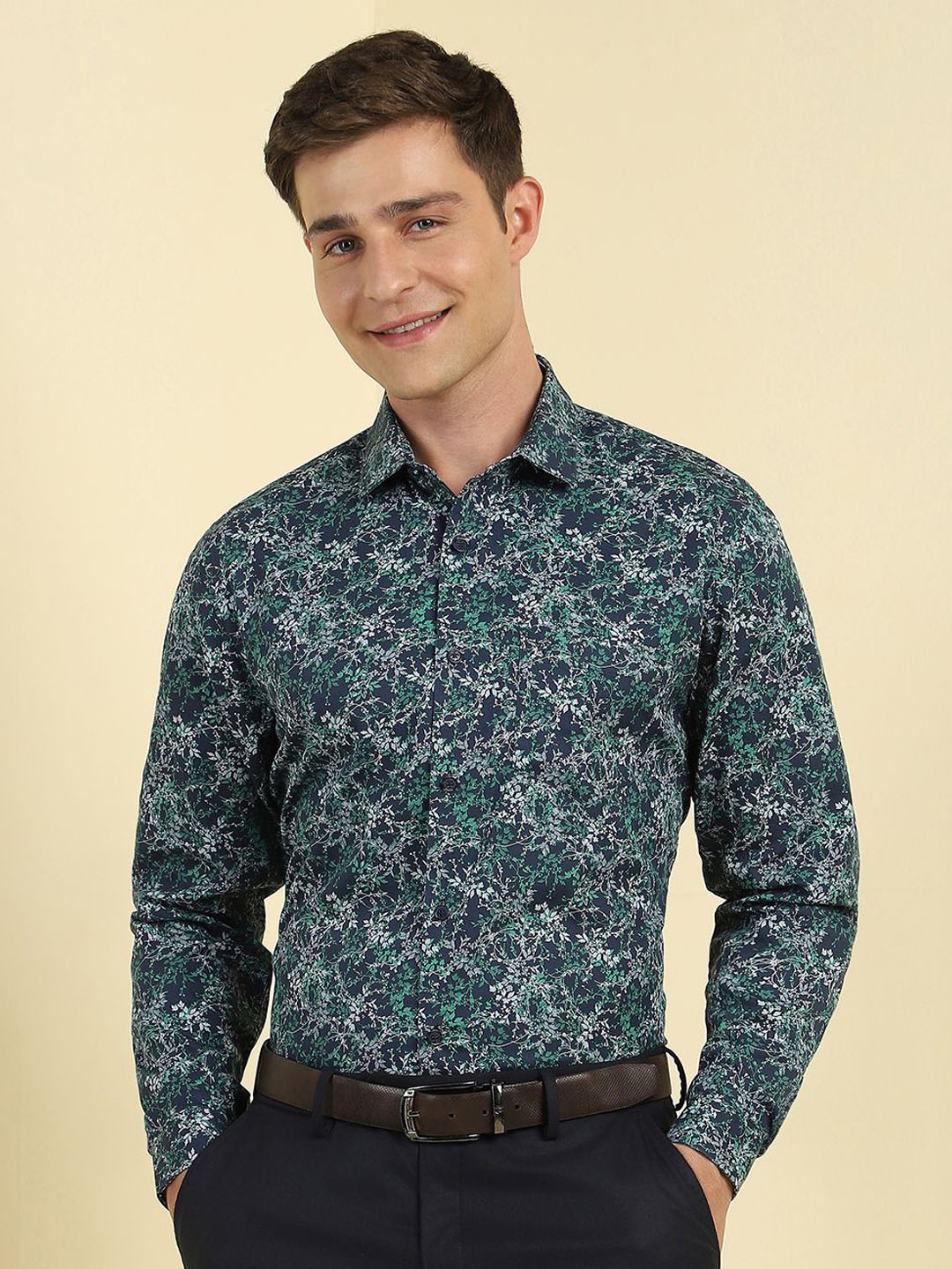 

Allen Solly Men Slim Fit Floral Opaque Printed Formal Shirt, Navy blue