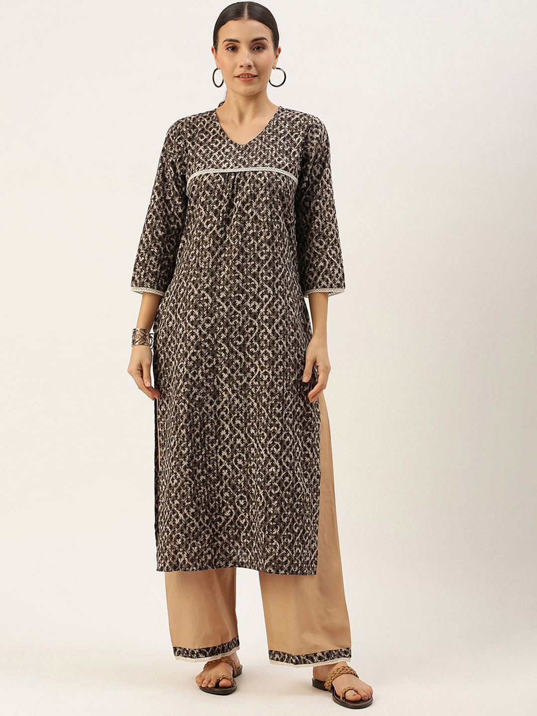 

DIVASTRI Women Leheriya Printed Regular Pure Cotton Kurta with Trousers, Brown