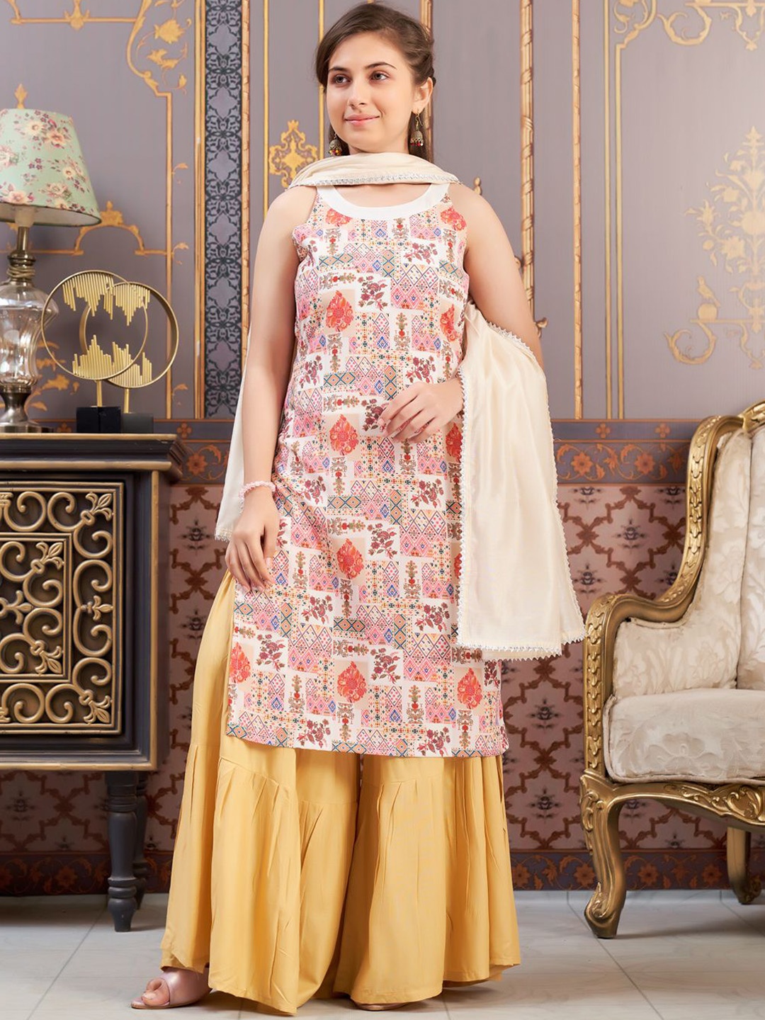 

Aarika Girls Kurta, Pink
